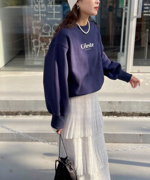 fredy emue（フレディエミュ）の「パールロゴ起毛スウェット（スウェット・レディース・アイボリー/グレー/ダークネイビー・38）」の3枚目の写真