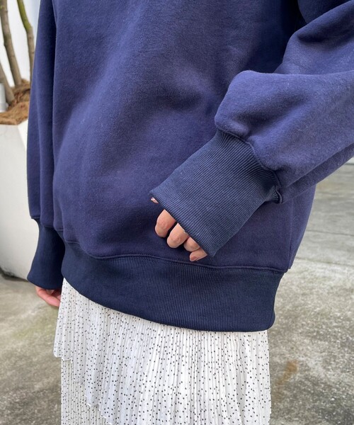 fredy emue（フレディエミュ）の「パールロゴ起毛スウェット（スウェット・レディース・アイボリー/グレー/ダークネイビー・38）」の9枚目の写真