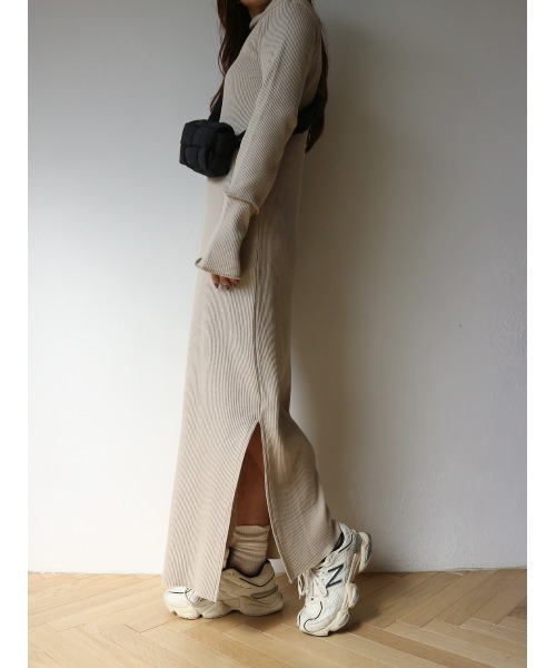 TRUNC（トランクエイティーエイト）の「2WAY Self Cut High Neck Dress（ワンピース・レディース・ブラック/アイボリー/ブラウン・FREE）」の5枚目の写真