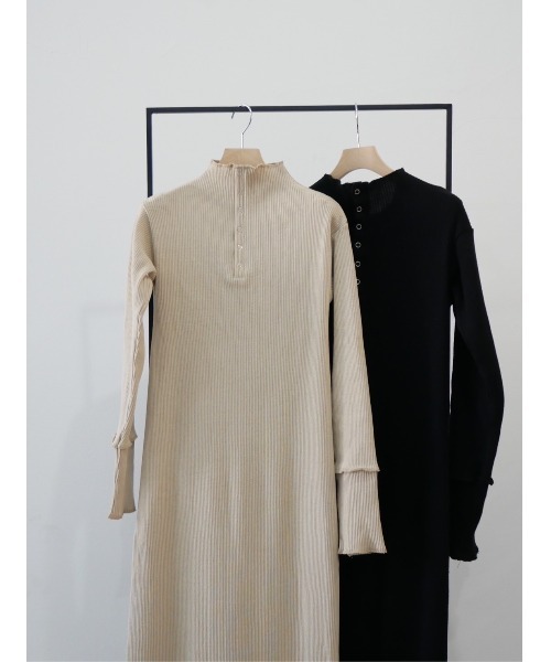 TRUNC（トランクエイティーエイト）の「2WAY Self Cut High Neck Dress（ワンピース・レディース・ブラック/アイボリー/ブラウン・FREE）」の7枚目の写真