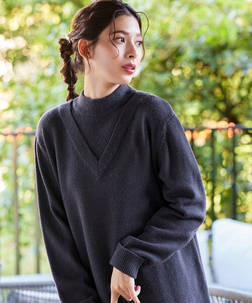 デサントダークグレー 立ち襟セーター デサントダークグレー 立ち襟セーター