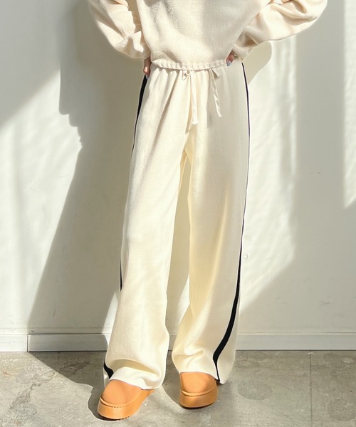 Futier land（フューティアランド）の「ニットスプリッドラインパンツ（その他パンツ・レディース・グレー/ブラック/アイボリー・FREE）」の9枚目の写真