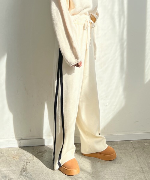 Futier land（フューティアランド）の「ニットスプリッドラインパンツ（その他パンツ・レディース・グレー/ブラック/アイボリー・FREE）」の10枚目の写真