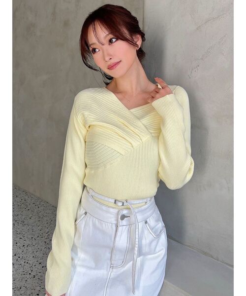 RESEXXY（リゼクシー）の「アシンメトリーリブニット（ニット/セーター・レディース・イエロー/ホワイト/ブラック・FREE）」の4枚目の写真