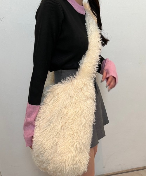 nemne store(ネンネストア)の「【低身長サイズあり】配色リブニット(ニット/セーター・レディース・ブラック/グレー/オフホワイト・MEDIUM/SMALL)」の10枚目の写真