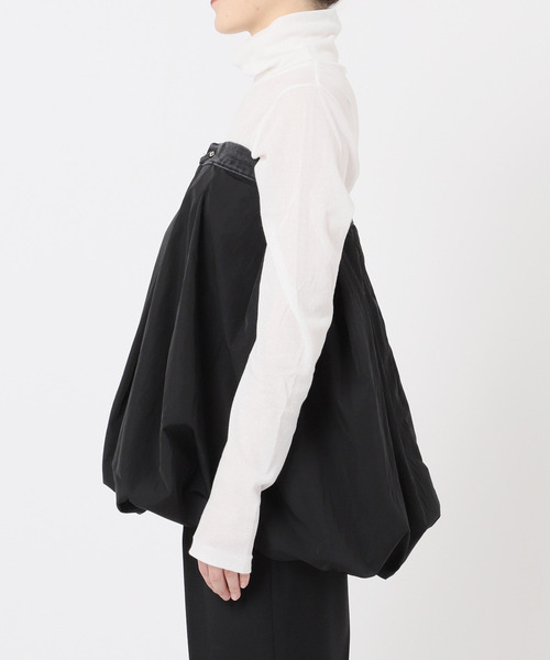 Bonum（ボナム）の「ナイロンタフタバルーントップ（シャツ/ブラウス・レディース・ブラック・FREE）」の8枚目の写真