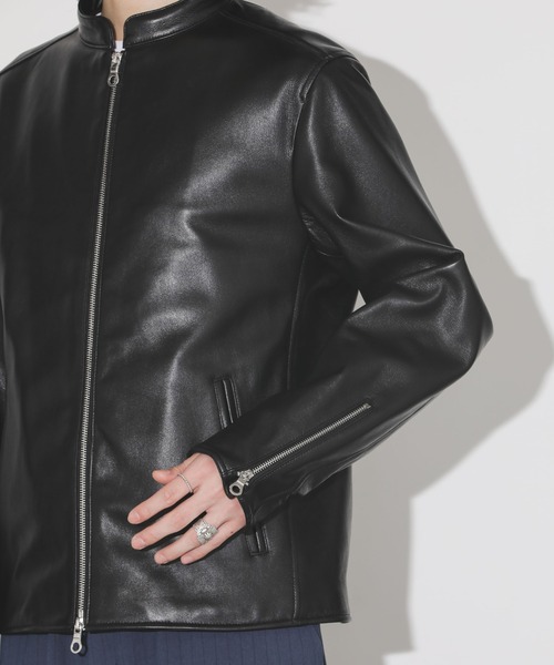 NANO universe（ナノユニバース）の「バンドカラーレザーシングルライダースジャケット（ライダースジャケット・メンズ・ブラック・M/L/XL/S）」の2枚目の写真