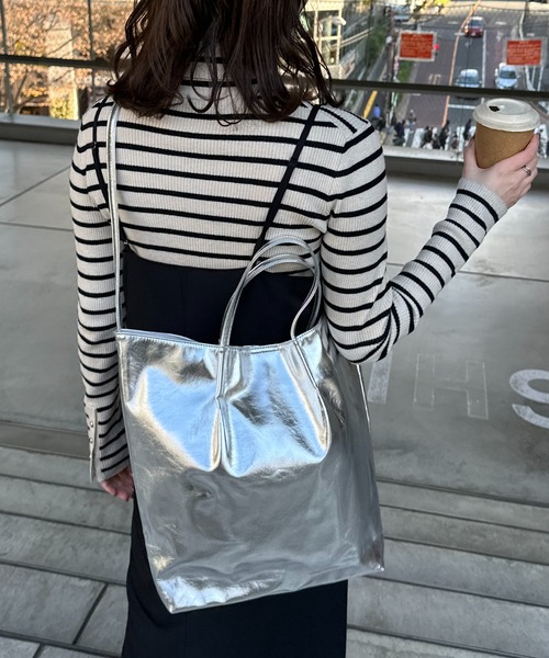 DISCOAT（ディスコート）の「【大容量】2WAYタックビッグトート（トートバッグ・レディース・ブラック/シルバー/シャンパン・FREE）」の19枚目の写真