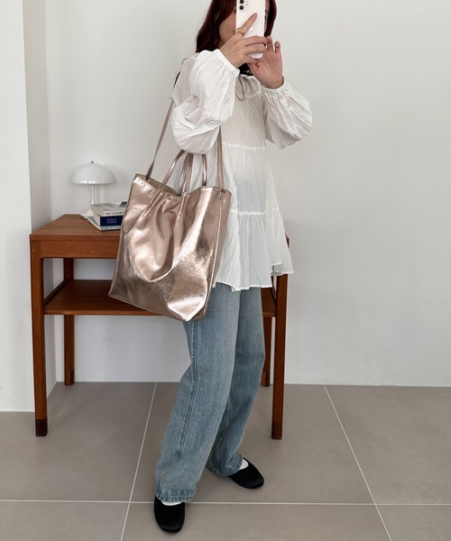 DISCOAT（ディスコート）の「【大容量】2WAYタックビッグトート（トートバッグ・レディース・ブラック/シルバー/シャンパン・FREE）」の12枚目の写真