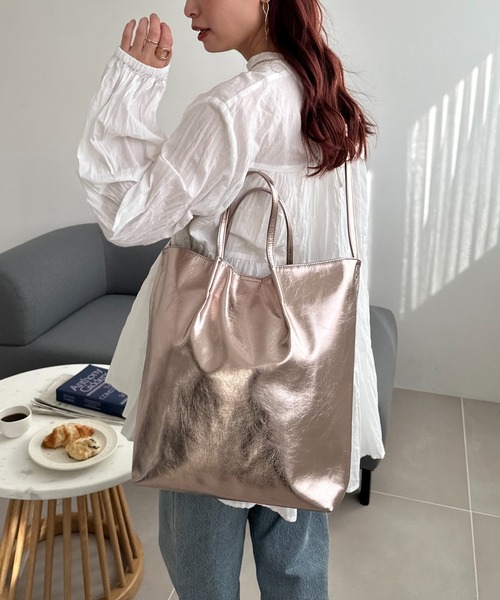 DISCOAT（ディスコート）の「【大容量】2WAYタックビッグトート（トートバッグ・レディース・ブラック/シルバー/シャンパン・FREE）」の16枚目の写真