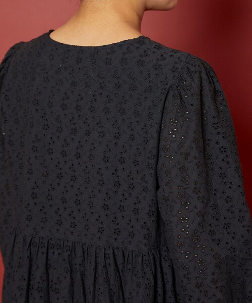 Freada（フリーダ）の「Freada/フリーダ シフリ刺繍スカラップ