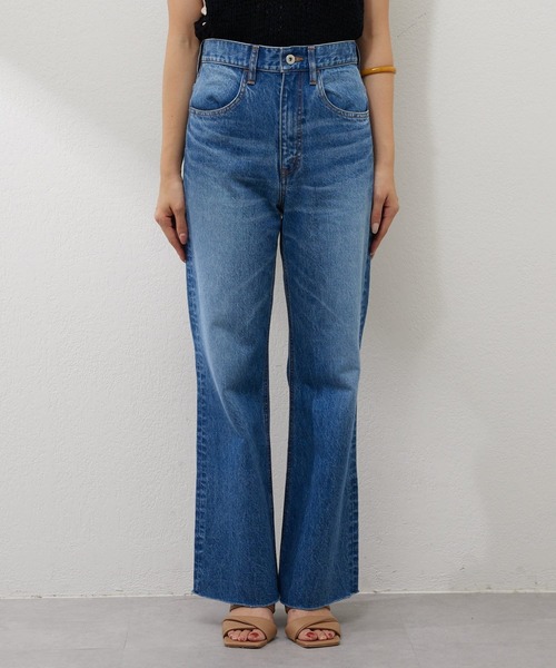 SHENERY（シーナリー）の「カットオフストレートデニムパンツ（デニムパンツ・レディース・ブルー・36/38/40）」の18枚目の写真