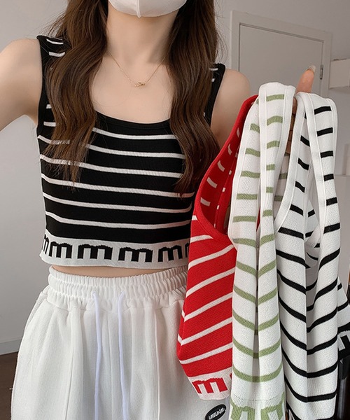 SHEPP(シープ)の「ロゴボーダー スクエアネック クロップド ショートタンクトップ / ニットタンク / ブラ紐隠し(タンクトップ・レディース・ホワイト/ブラック/レッド/グリーン・FREE)」の13枚目の写真