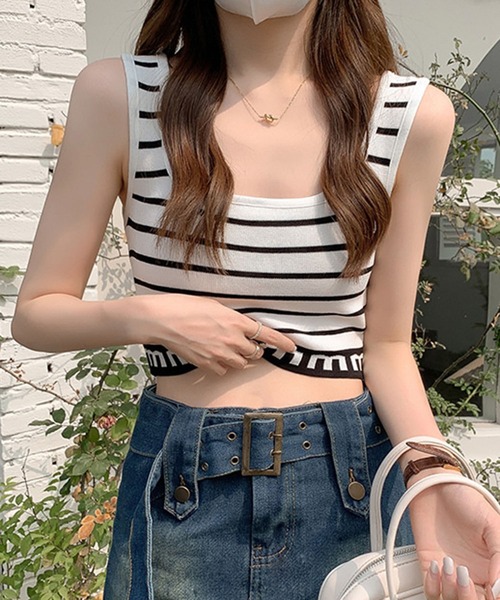 SHEPP(シープ)の「ロゴボーダー スクエアネック クロップド ショートタンクトップ / ニットタンク / ブラ紐隠し(タンクトップ・レディース・ホワイト/ブラック/レッド/グリーン・FREE)」の22枚目の写真