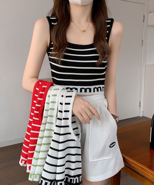 SHEPP(シープ)の「ロゴボーダー スクエアネック クロップド ショートタンクトップ / ニットタンク / ブラ紐隠し(タンクトップ・レディース・ホワイト/ブラック/レッド/グリーン・FREE)」の20枚目の写真