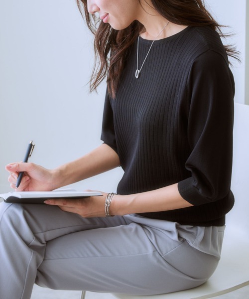 7days Life Styling(セブンデイズライフスタイリング)の「【ひんやり接触冷感】パフ袖ボートネックリブニット(UVカット・毛玉防止)(ニット/セーター・レディース・ラベンダー/グリーン/オフホワイト/ブラック/ブルーグレー/杢グレー/ベージュ・M/S/L/LL)」の18枚目の写真