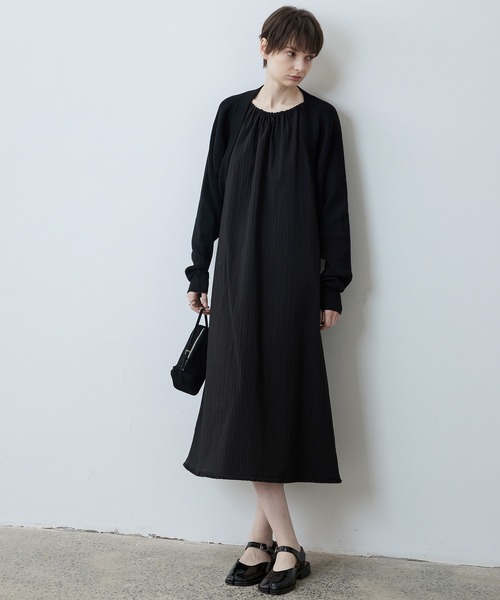 tageechita（タジチタ）の「【tageechita】テクスチャー素材 ホルターネック Aラインワンピース（ワンピース・レディース・ブラック/アイボリー・M/S/L）」の19枚目の写真