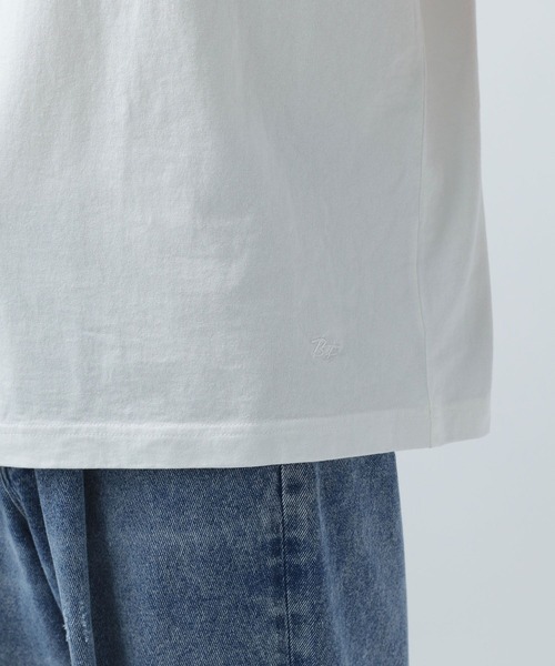 BAYFLOW（ベイフロー）の「[何枚あっても使える]ピグメント半袖Tシャツ（Tシャツ/カットソー・メンズ・オフホワイト/ブルー/チャコール/ピンク/オリーブ/ネイビー/イエロー・MEDIUM/LARGE）」の10枚目の写真
