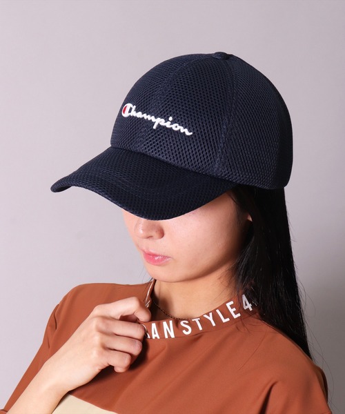 Champion（チャンピオン）の「(LF)【Champion】ブランドロゴ 刺繍 メッシュ キャップ(パフメッシュ)（キャップ・レディース・オフホワイト/ネイビー/ブラック/グレー・FREE）」の4枚目の写真