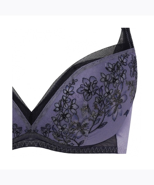 Triumph(トリンプ)の「天使のブラ(R) 魔法のハリ感597 ノンワイヤーブラジャー【B,Cカップ】TR597 P(ブラジャー・レディース・パープル/ホワイト/グリーン・C80/C75/C70/C65/B75/B70)」の11枚目の写真