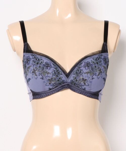 Triumph(トリンプ)の「天使のブラ(R) 魔法のハリ感597 ノンワイヤーブラジャー【B,Cカップ】TR597 P(ブラジャー・レディース・パープル/ホワイト/グリーン・C80/C75/C70/C65/B75/B70)」の16枚目の写真