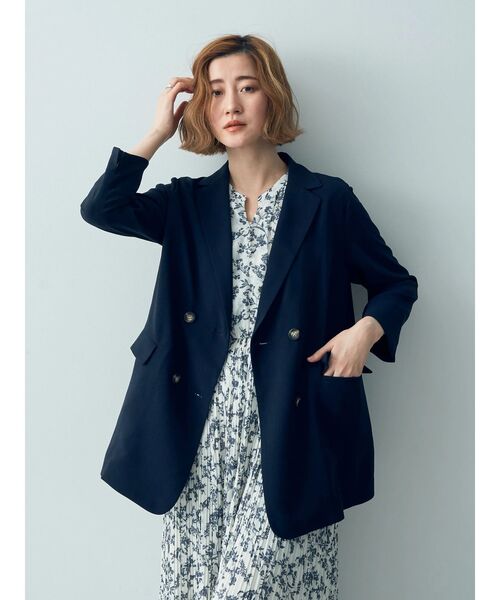 YECCA VECCA（イェッカヴェッカ）の「ダブルブレストジャケット（テーラードジャケット・レディース・ネイビー/グレイッシュベージュ・FREE）」の5枚目の写真