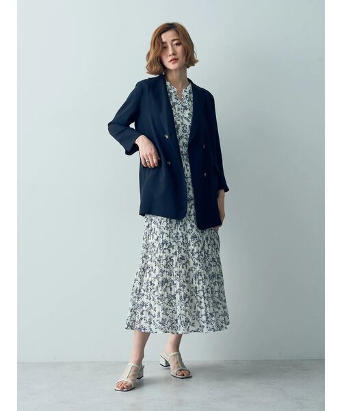 YECCA VECCA（イェッカヴェッカ）の「ダブルブレストジャケット（テーラードジャケット・レディース・ネイビー/グレイッシュベージュ・FREE）」の12枚目の写真