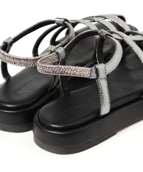 niko and...（ニコアンド）の「オリジナル細ベルトサンダル（サンダル・レディース・シルバー/ブラック/アイボリー・MEDIUM/LARGE）」の14枚目の写真