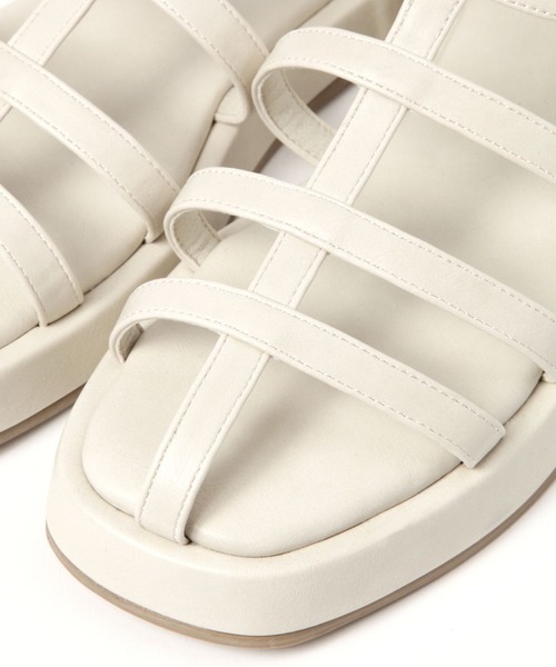 niko and...（ニコアンド）の「オリジナル細ベルトサンダル（サンダル・レディース・シルバー/ブラック/アイボリー・MEDIUM/LARGE）」の13枚目の写真