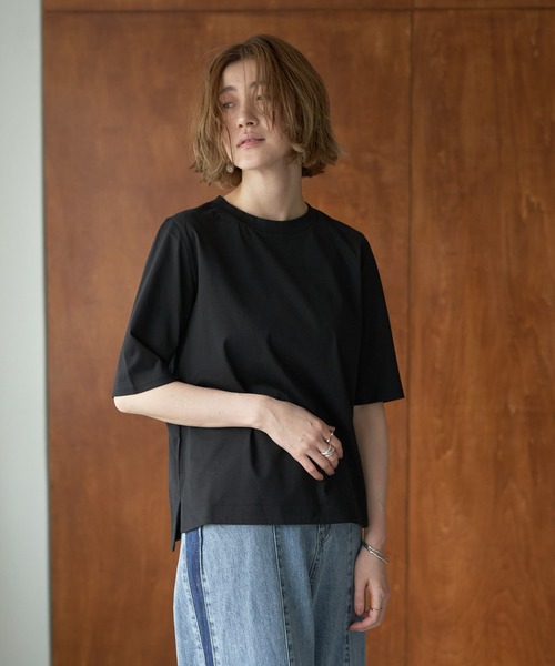 YECCA VECCA（イェッカヴェッカ）の「UVカットコットンTee（Tシャツ/カットソー・レディース・ブラック/オフホワイト・FREE）」の2枚目の写真