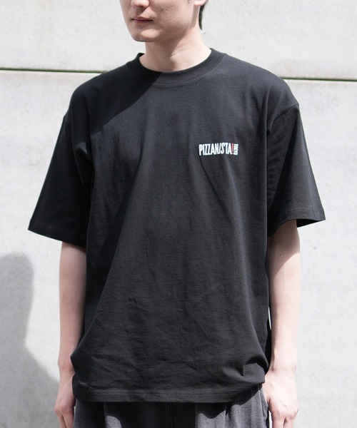 PIZZANISTA!(ピッザニスタ)の「【ムラサキスポーツ限定】PIZZANISTA/ピッザニスタ 半袖Tee/グラフィックTee オーバーサイズ ユニセックス PNTM242-06(Tシャツ/カットソー・メンズ・ホワイト/ブラック・XL/L/M)」の1枚目の写真
