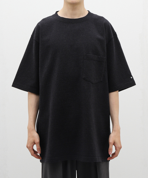 Snow Peak(スノーピーク)の「SNOWPEAK / スノーピーク Recycled Cotton Heavy T-Shirt TS-22SU401R(Tシャツ/カットソー・メンズ・ブラック/オートミール・MEDIUM/LARGE/X-LARGE)」の4枚目の写真