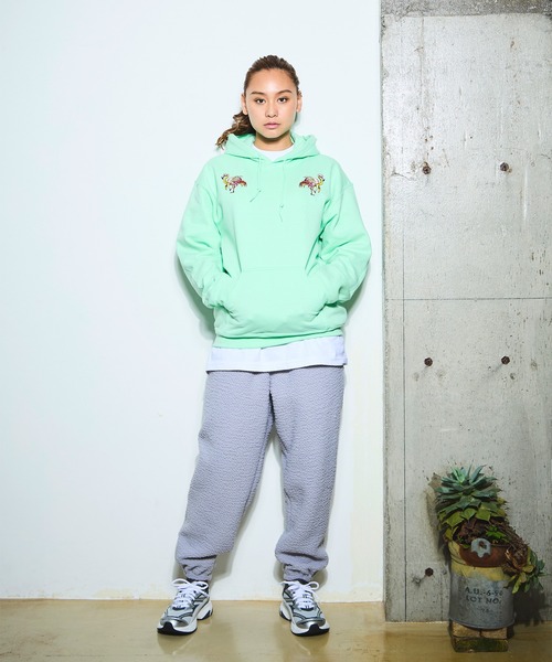 AlexanderLeeChang（アレキサンダーリーチャン）の「AlexanderLeeChang アレキサンダーリーチャン / BLC HOODIE [BANAMINGO] バナミンゴ刺繍ビッグシルエットパーカー / BC-012417（パーカー・メンズ・ブラック/グレー/ミント・XX-LARGE/X-LARGE/MEDIUM/LARGE）」の9枚目の写真