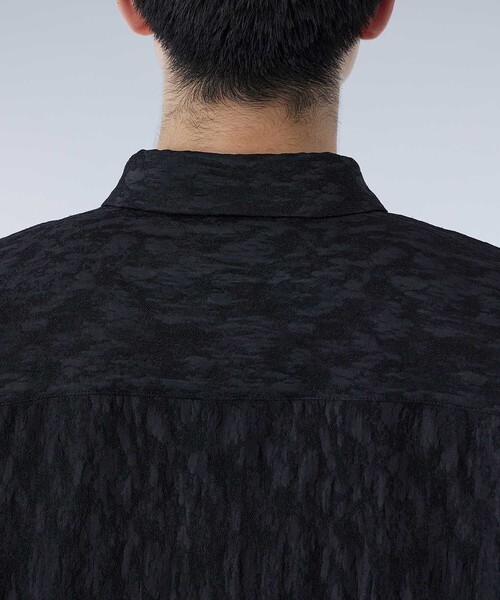 UNITED TOKYO（ユナイテッドトウキョウ）の「FSVジャガードシャツ（シャツ/ブラウス・メンズ・ブラック/オリーブ・1/2）」の7枚目の写真