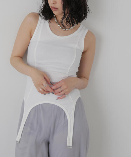 FREE'S MART(フリーズマート)の「テレコガータータンクトップ(タンクトップ・レディース・ホワイト/ブラック・FREE)」の2枚目の写真