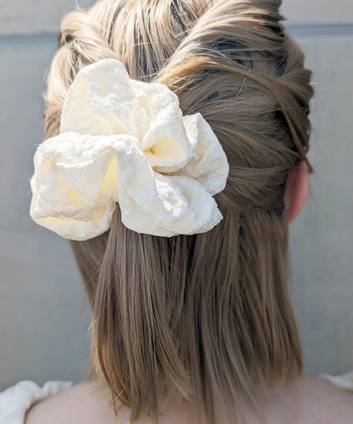 RUBY AND YOU（ルビーアンドユー）の「［select］ジャガードシュシュ（シュシュ・レディース・アイボリー/ブラック・FREE）」の2枚目の写真