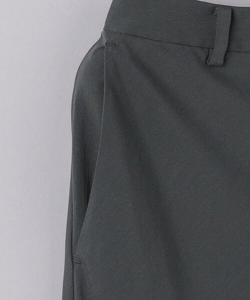 UNITED ARROWS（ユナイテッドアローズ）の「バイアス ワイドパンツ（スラックス・レディース・ダークグレー/ベージュ/ライラック・36/38/40/34）」の12枚目の写真