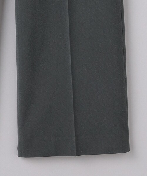 UNITED ARROWS（ユナイテッドアローズ）の「バイアス ワイドパンツ（スラックス・レディース・ダークグレー/ベージュ/ライラック・36/38/40/34）」の14枚目の写真
