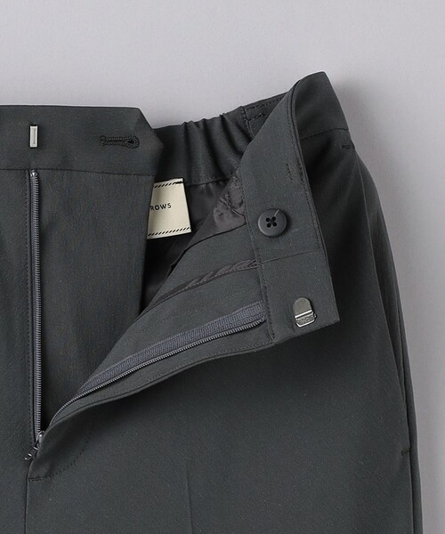 UNITED ARROWS（ユナイテッドアローズ）の「バイアス ワイドパンツ（スラックス・レディース・ダークグレー/ベージュ/ライラック・36/38/40/34）」の21枚目の写真