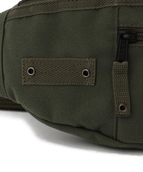 AVIREX(アヴィレックス)の「EAGLE POLYESTER 2WAY WAIST BAG /イーグル ポリエステル 2ウェイ ウエストバッグ(ボディバッグ/ウエストポーチ・レディース・カーキ/その他3/ブラック・F)」の11枚目の写真