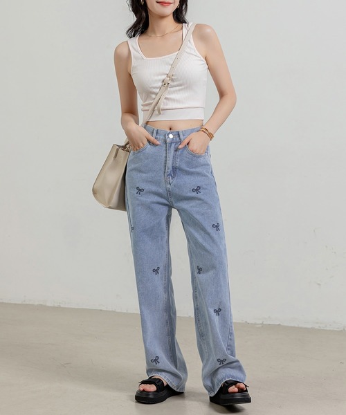 DAY CLOSET(デイ クローゼット)の「レディース フロント刺繍ストレートデニムパンツ(デニムパンツ・レディース・ブルー/ブルー系その他・S/M/L/XL)」の9枚目の写真