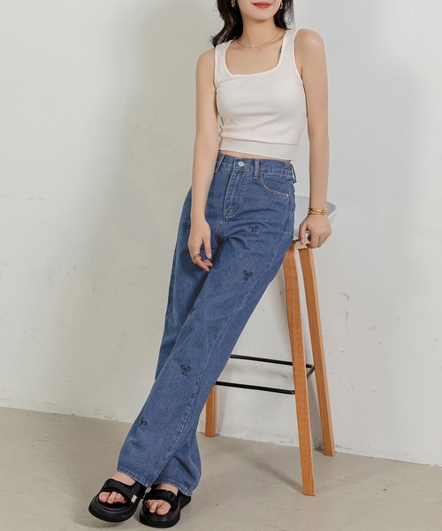 DAY CLOSET(デイ クローゼット)の「レディース フロント刺繍ストレートデニムパンツ(デニムパンツ・レディース・ブルー/ブルー系その他・S/M/L/XL)」の7枚目の写真