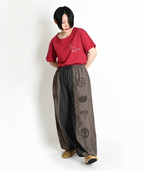 MARAI(マーライ)の「エスニック柄 ウエストゴム バイカラー バルーンパンツ サルエルパンツ(その他パンツ・レディース・カーキ/ブルー/ブラウン/レッド/ネイビー/パープル・FREE)」の20枚目の写真