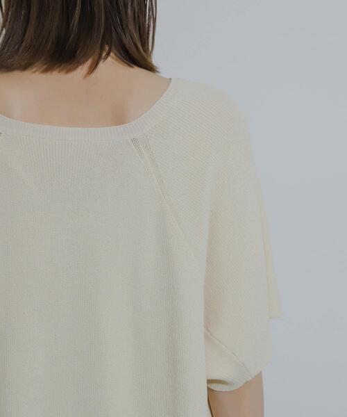 SENSE OF PLACE by URBAN RESEARCH（センスオブプレイスバイアーバンリサーチ）の「Vネックドルマンセーター（ニット/セーター・レディース・ネイビー/レッド/アイボリー/ブラック・ONE）」の16枚目の写真