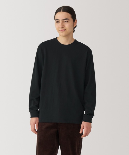 無印良品(ムジルシリョウヒン)の「紳士 洗いざらし太番手クルーネック長袖Tシャツ(Tシャツ/カットソー・メンズ・グレー/ブラック/ホワイト/マスタード/カーキ系/ブルー系・S/M/L/XL)」の2枚目の写真