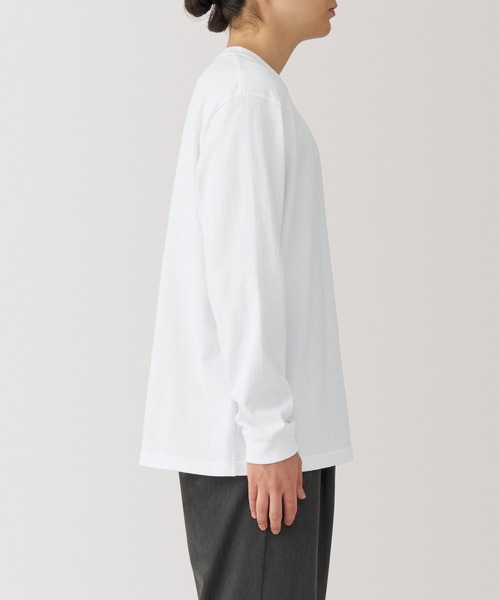 無印良品(ムジルシリョウヒン)の「紳士 洗いざらし太番手クルーネック長袖Tシャツ(Tシャツ/カットソー・メンズ・グレー/ブラック/ホワイト/マスタード/カーキ系/ブルー系・S/M/L/XL)」の8枚目の写真