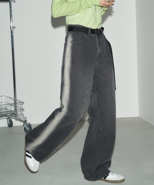 Auntie Rosa Holiday(アンティローザホリデー)の「サイドラインワイドデニム(デニムパンツ・レディース・ブラック/ブルー・SMALL/MEDIUM)」の5枚目の写真