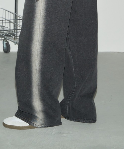 Auntie Rosa Holiday(アンティローザホリデー)の「サイドラインワイドデニム(デニムパンツ・レディース・ブラック/ブルー・SMALL/MEDIUM)」の14枚目の写真