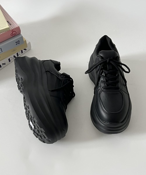 Shoes in Closet（シューズインクローゼット）の「厚底 ウェーブ
