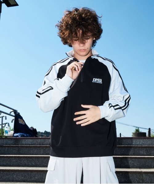 GLAZOS（グラソス）の「【大人向けサイズあり】【毛玉になりにくいしっかり素材】ラグランハーフジッププルオーバー（スウェット・キッズ・ブラック/ブルー/ネイビー・S/M/L/LL）」の5枚目の写真